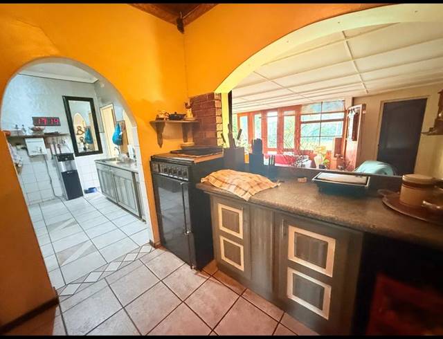 5 BEDROOM HOUSE FOR SALE IN FLORA GARDENS